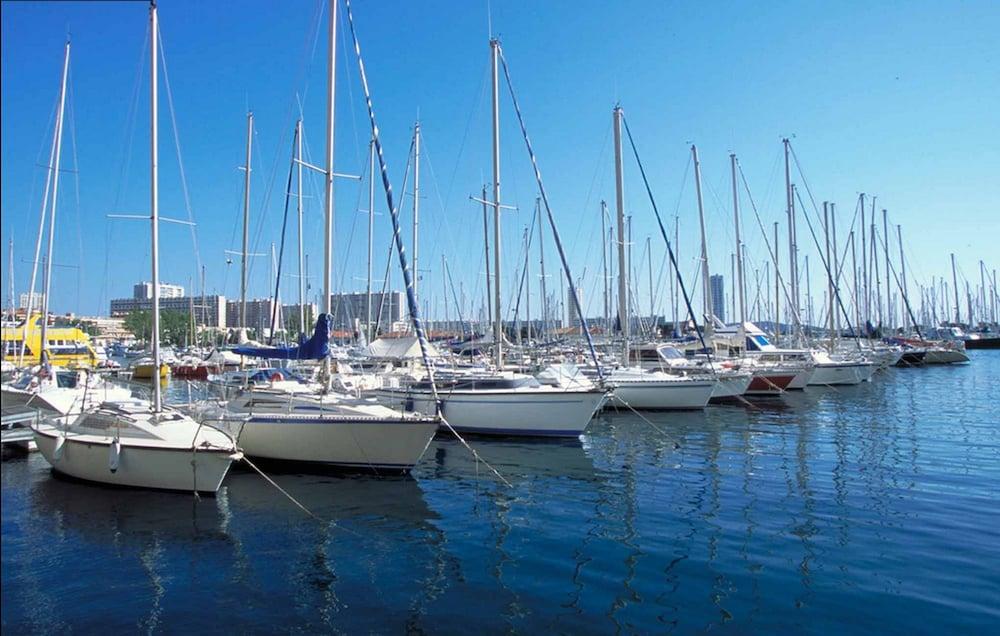 Ibis Toulon La Seyne Sur Mer Zewnętrze zdjęcie