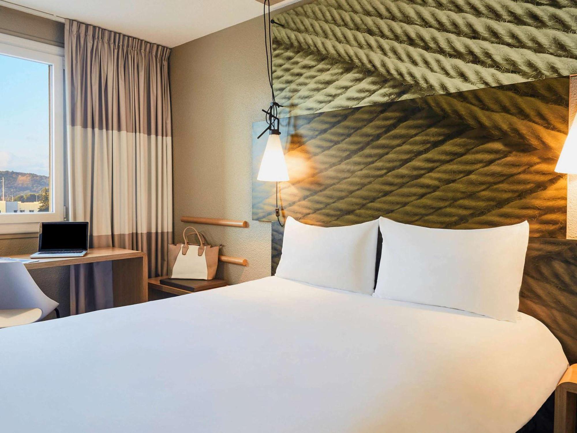Ibis Toulon La Seyne Sur Mer Zewnętrze zdjęcie