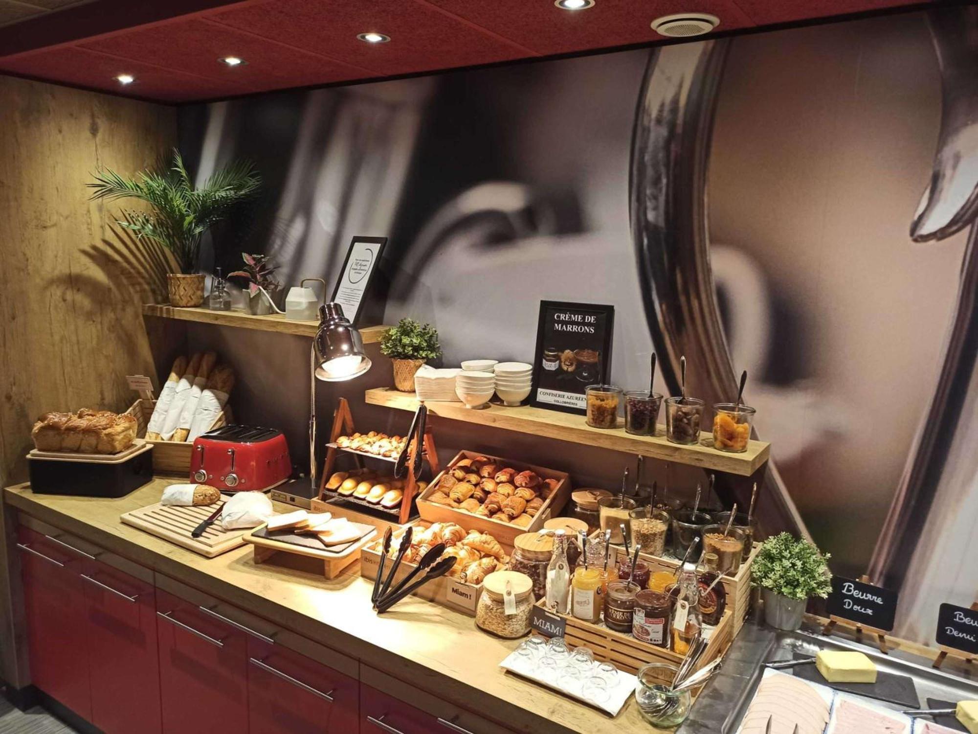 Ibis Toulon La Seyne Sur Mer Zewnętrze zdjęcie