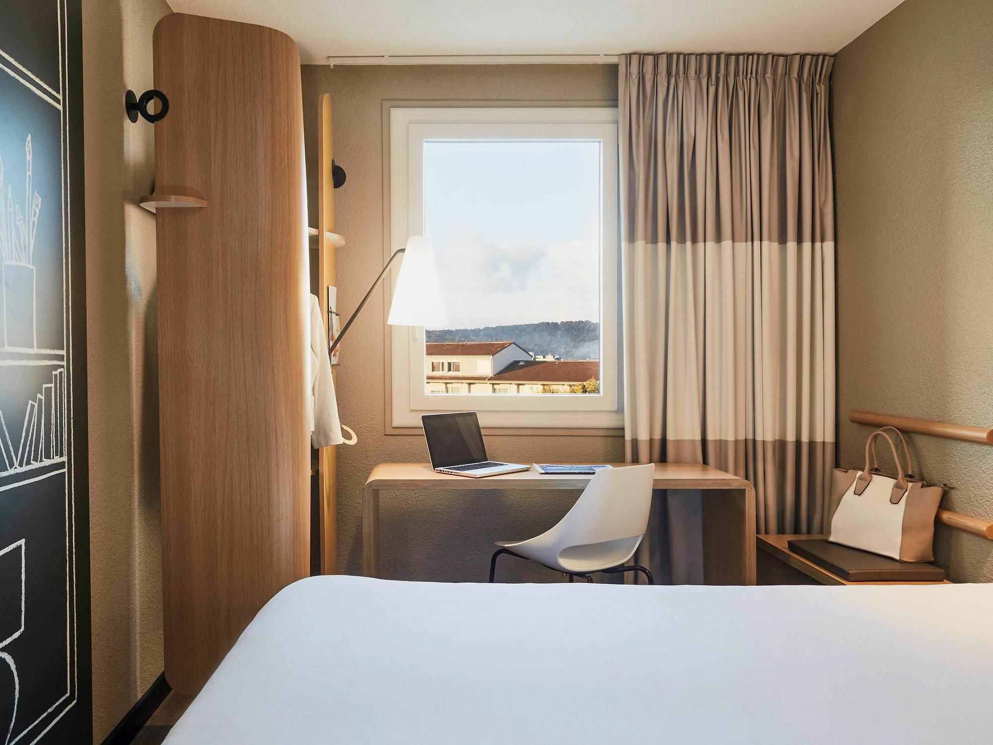 Ibis Toulon La Seyne Sur Mer Zewnętrze zdjęcie